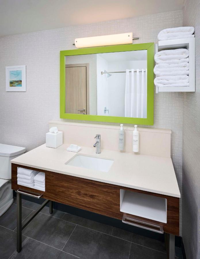 Hampton Inn By Hilton Hamilton Bagian luar foto