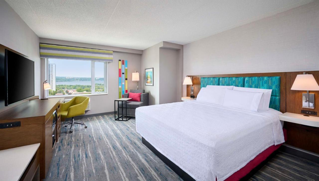 Hampton Inn By Hilton Hamilton Bagian luar foto