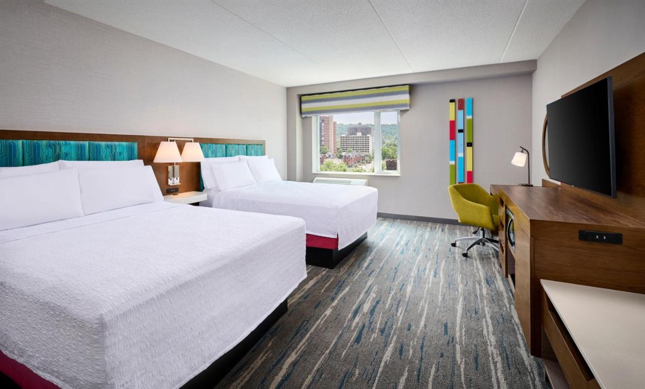 Hampton Inn By Hilton Hamilton Bagian luar foto
