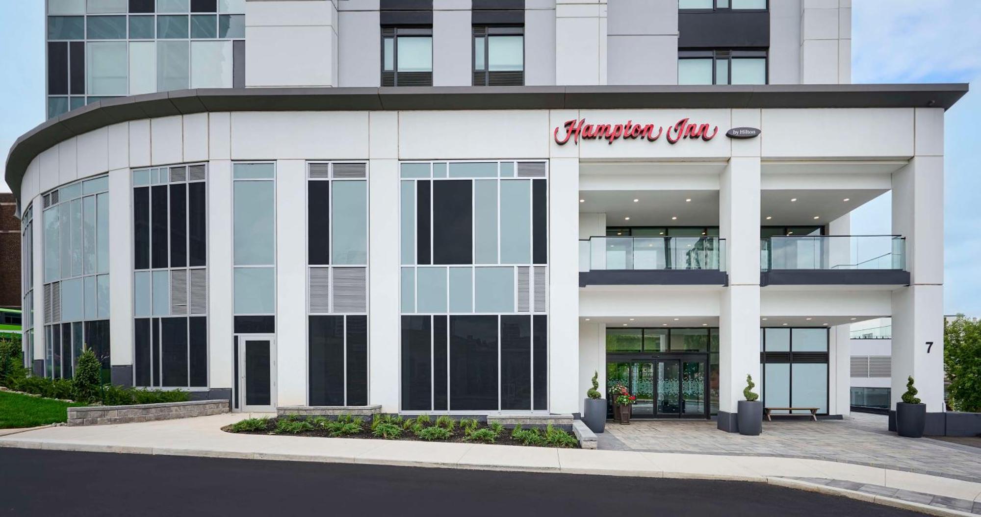 Hampton Inn By Hilton Hamilton Bagian luar foto